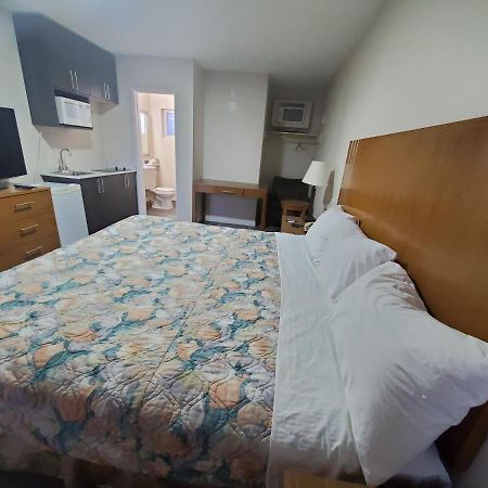Downtown Motel Prince George Extérieur photo
