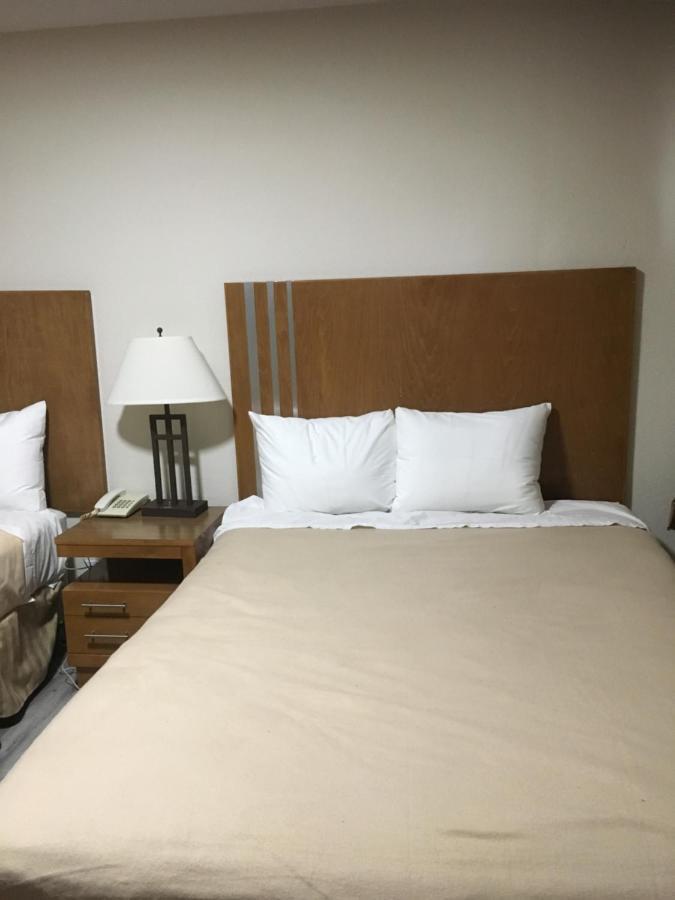 Downtown Motel Prince George Extérieur photo
