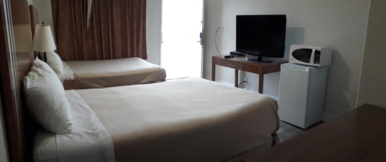 Downtown Motel Prince George Extérieur photo